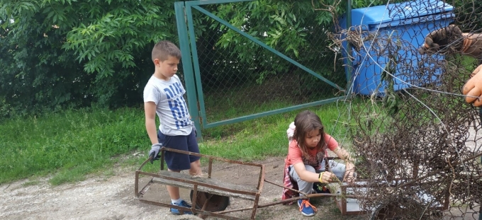 20190609 hasznosanyaggyujteskicsi
